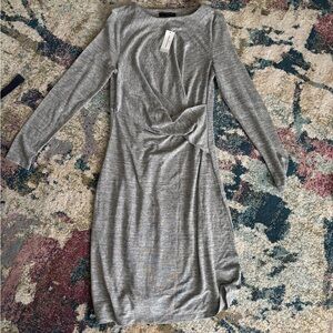 Elegant Gray Long-Sleeve Dress